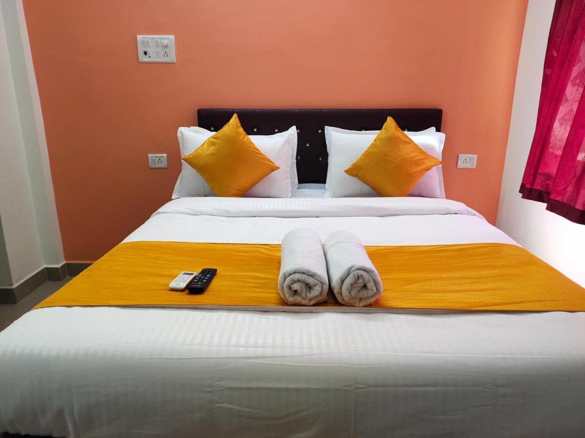Om Baga Residency Hotel Luaran gambar