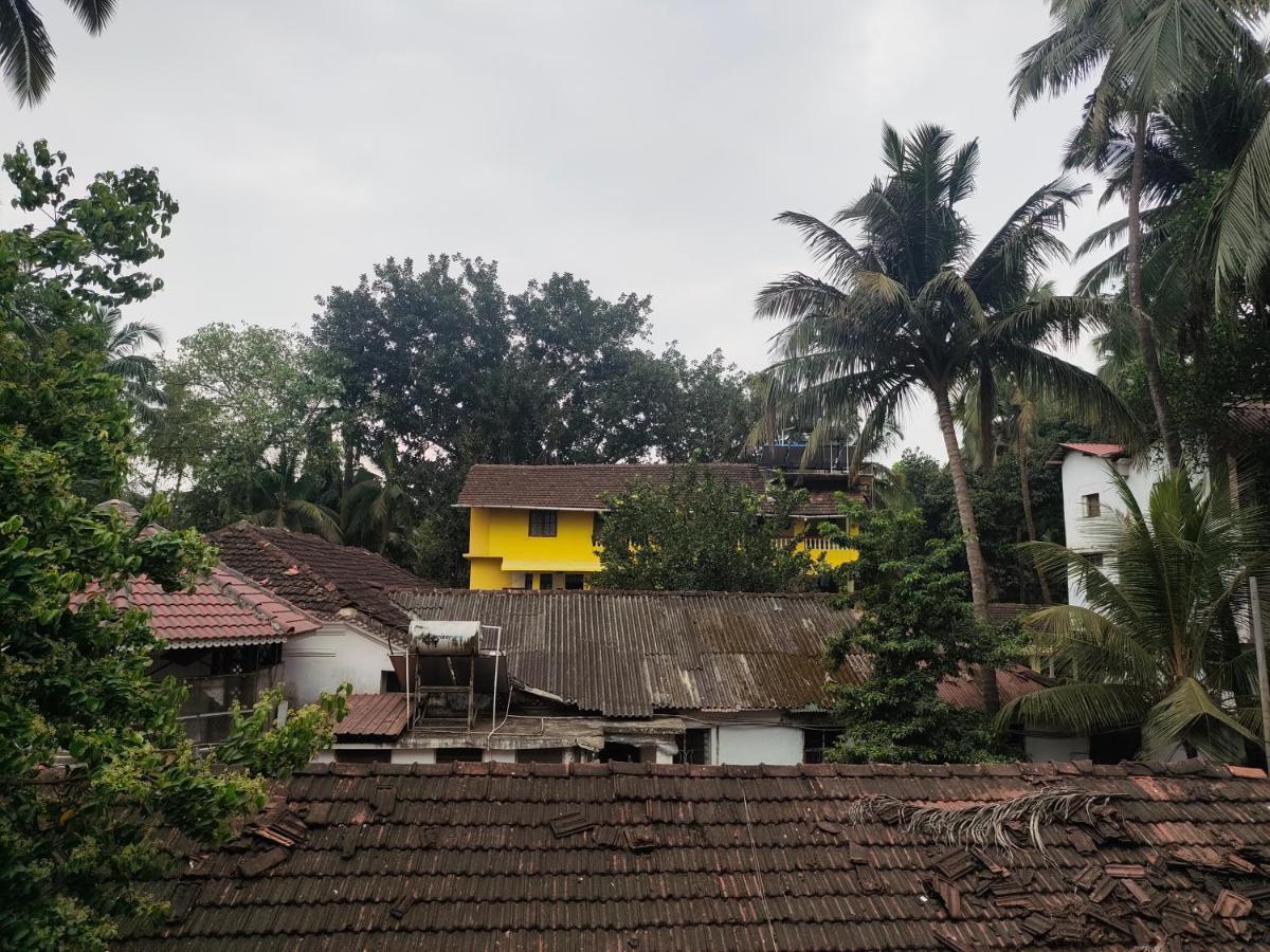 Om Baga Residency Hotel Luaran gambar